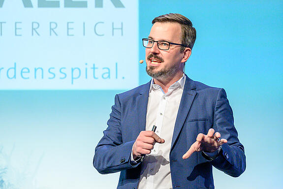 Mehr Platz im Gehirn: Entspannt mit der Informationsflut und dem modernen Leben umgehen Mehr Platz im Gehirn: Entspannt mit der Informationsflut und dem modernen Leben umgehen