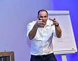 Keynote Speaker Dominik Neidhart