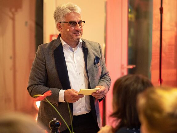 Best Ager als Kunden gewinnen Best Ager als Kunden gewinnen